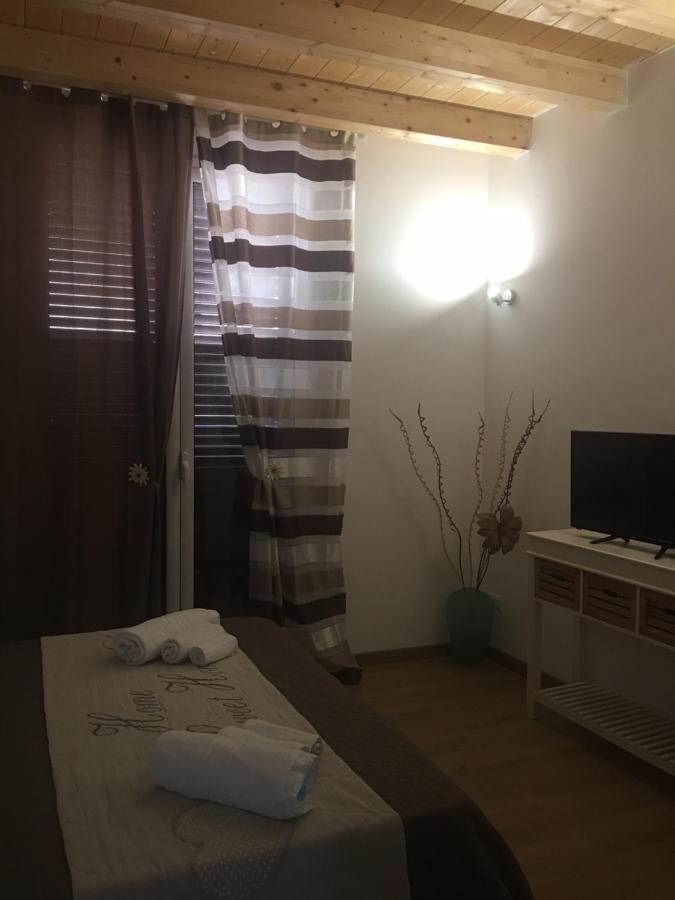 Dimora Castelli Hotell Palermo Eksteriør bilde